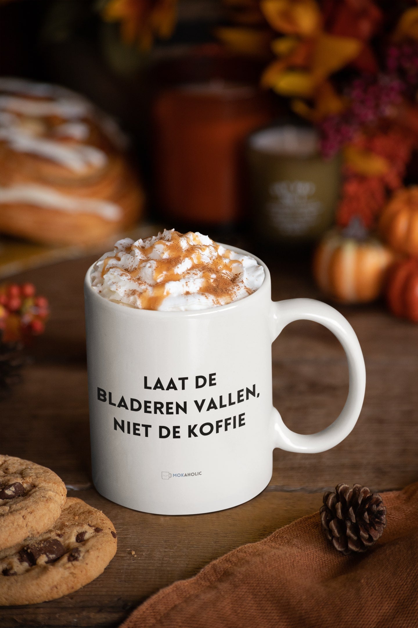 Laat de bladeren vallen, niet de koffie